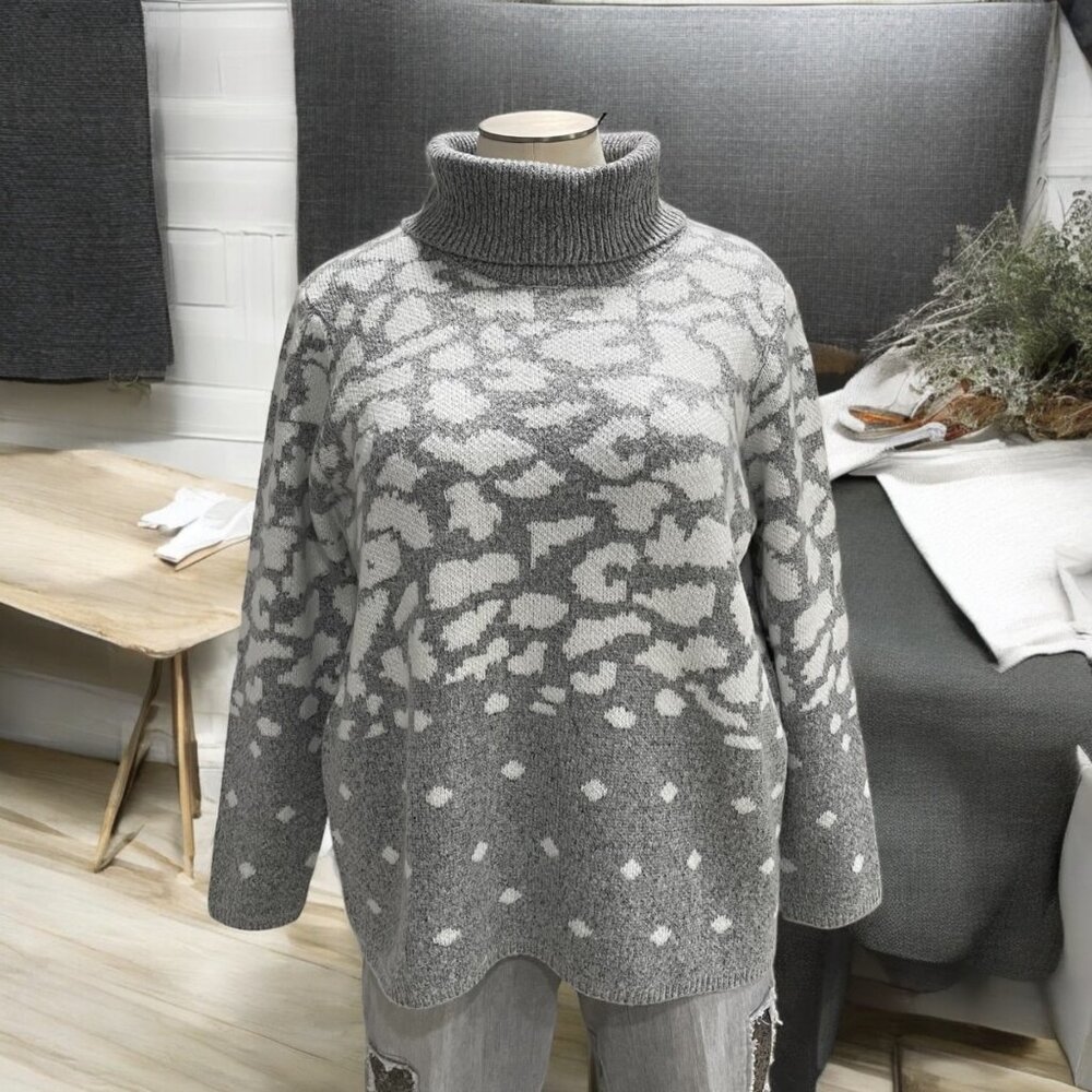 Lefty & Me Turtleneck Gray Floral 3X Cozy Winter Knitted‎ Design Warm Cozy Comfy